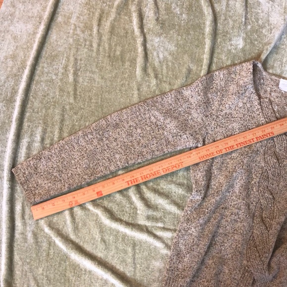 Liz Claiborne Sweater size Medium - Picture 8 of 8